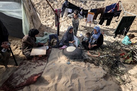 加沙日记 | “空袭和饥饿威胁生命”