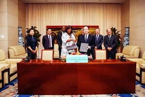 粮食署与新华社签署战略合作备忘录